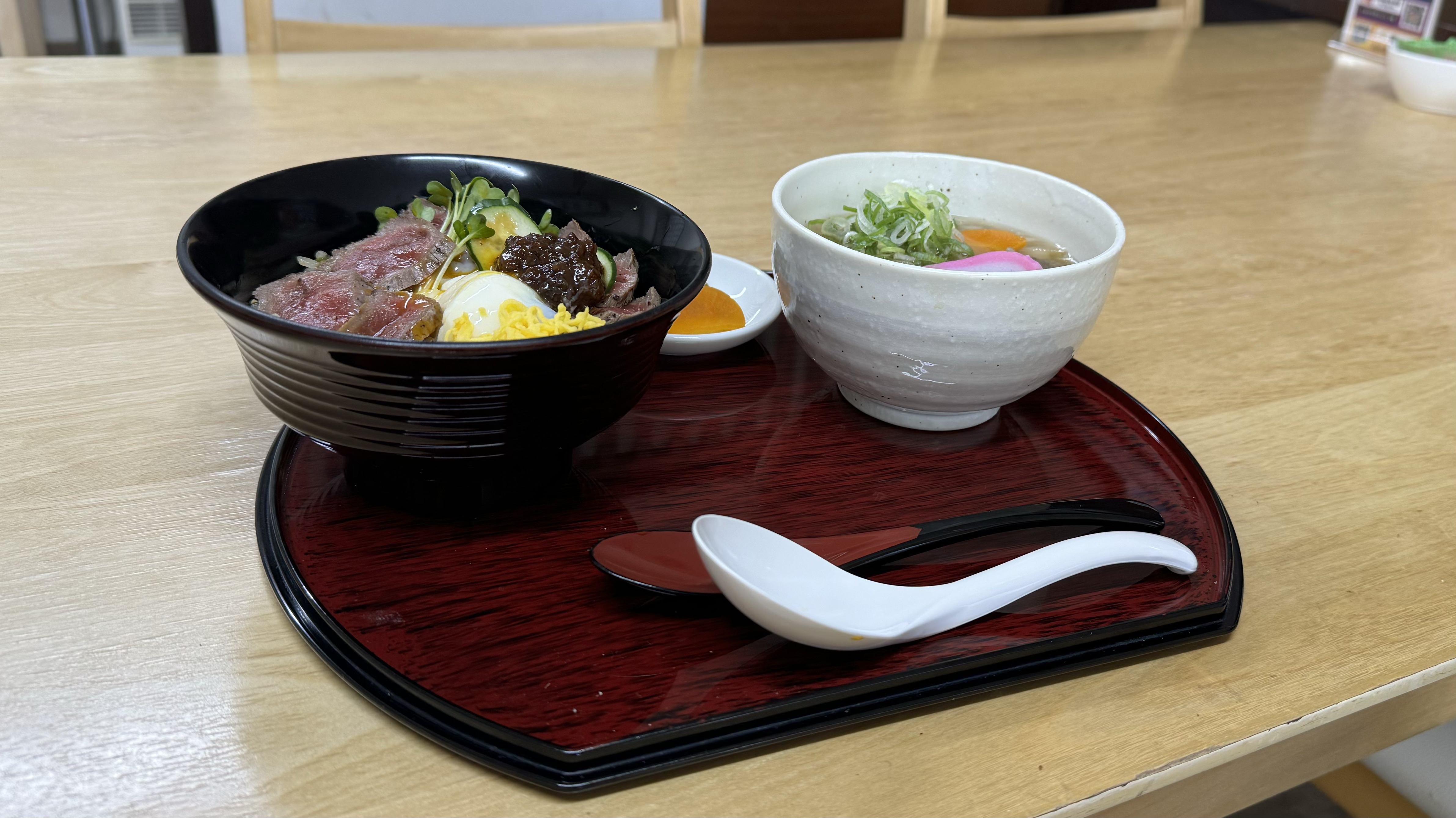 あか牛丼